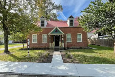 Image de The Bloom House\n\n