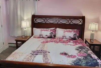 Image de Dreaming of Paris in Alaska