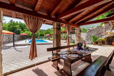 Image de Villa Castra