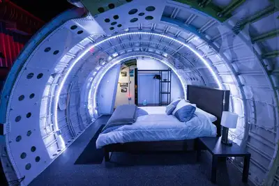 Image de Infinite Skies Retreat • 727 Airplane Home