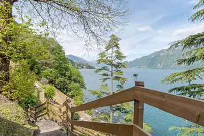 Image de Limonta- Cyclamen Apartment! Access to the Lake!