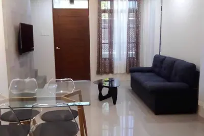Image de Cozy 3-bedroom condo with WiFi and fitness room in cool Tagbilaran City.