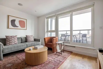Image de Deluxe Vauxhall 2br w/ Open Plan, walk to Gym & Shops, by Blueground