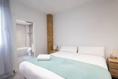 The Patraix Apartment 02 by Florit Flats