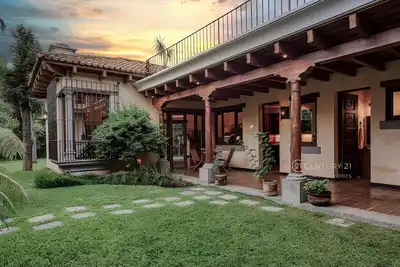 Beautiful 3-bedroom+ house in charming, colonial Antigua Guatemala