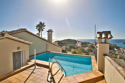 Image de Club Villamar - Sereni est une résidence calme et familiale avec piscine privée, à 1400 mètres de. . .