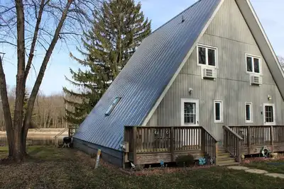 Image de Chalet on the Lake 95 w/ Beach Access, Pools, Sport Courts, Fishing Pond & more!