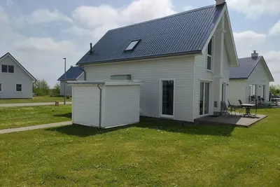 Image de Trolljenta - bathtub, shower, infrared sauna, wood-burning stove, terrace, parking space