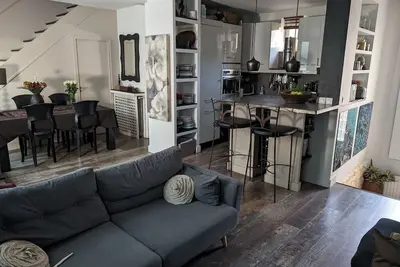 Image de Maison de ville atypique style atelier / quartier calme proche La défense Arena.