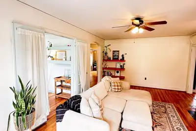 Image de Beautiful cottage style home! 4 miles from the Augusta National!