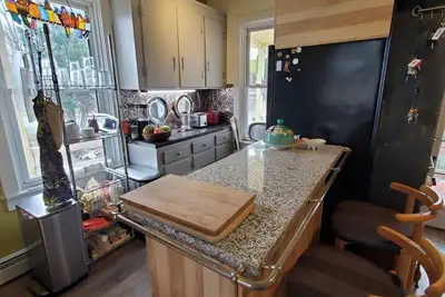 Image de Maryland Homeaway, Downtown Home for 6, Off Street Parking, Walkable, Pet Ok