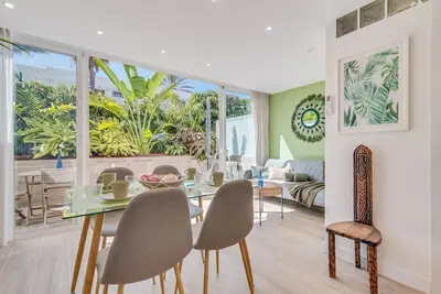 Image de Home2Book Stylish Tropical Apt Terrace & Pool