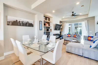 Image de Ultimate Colorado Retreat w/ Themed Suite Style Bedrooms, Game Room, & Fire Pit!