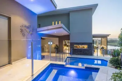 Image de Currumbin Coastal Luxury Retreat with pool, spa, theatre room and stunning views