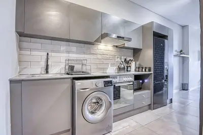 Image de Sandton apartment at Blackbrick one.