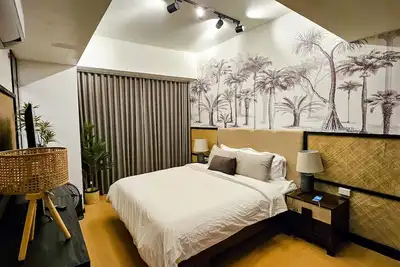 Image de Tropical Oasis with the best unobstructed view of Bgc + 100mbps wifi & Netflix
