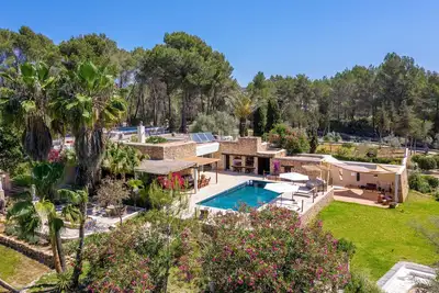 Image de Villa Sa Tanca 6rooms, in Puig d’en Valls, 6mins to IbizaTown, perfect for 12ppl