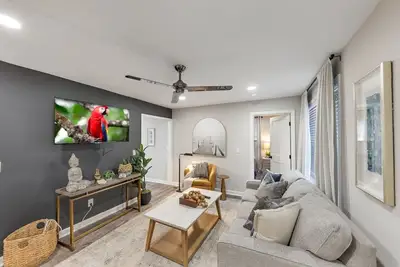 Image de New - Ath - Marietta Square Area - 3br - Fenced (Parkview)