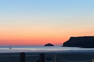 Image de Polzeath 2 Bedroom Renovated Cottage by Beach