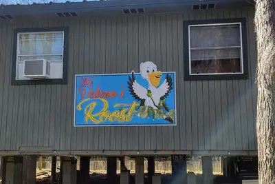 Image de A rustic house on beautiful Caddo lake. Great fishing and kayaking and much more