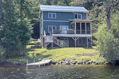 Image de Newer Construction waterfront house with Ac and WiFi in Barnstead