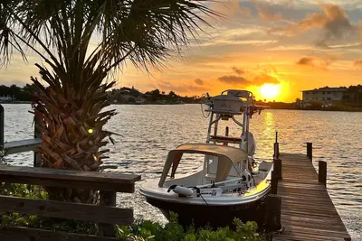 Image de Sunrise\/ sunset in Anna Maria from your dock. This beautiful  location on Bay
