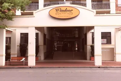 Image de 16 on Eden. Cosy 2 Bedroom apartment, Central Cbd location. Long stays welcome.