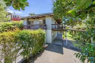 Image de Cosy Stylish Glenfield Home: Bush Views, Serenity, and Modern Comfort