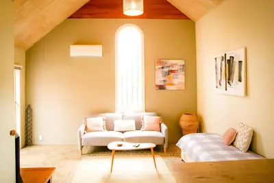 Image de 'The Phoenix on Miller' Modern loft style