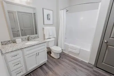 Image de Landing at The Junction at Antiquity - 3 Bedrooms in Downtown Cornelius