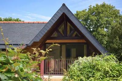 500 mètres de la mer. Logement avec terrasse, patio végétal. Idéal pour famille