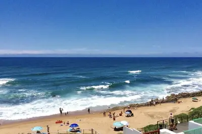 Image de 13 Skiathos - Beachfront Apartment - Shakas Rock/Ballito - No Loadshedding