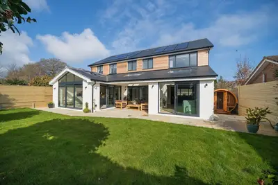 Image de The Beach House - sleeps 8 guests in 4 bedrooms