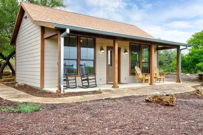 Image de Awesome Cabin at Riven Rock Ranch in Comfort