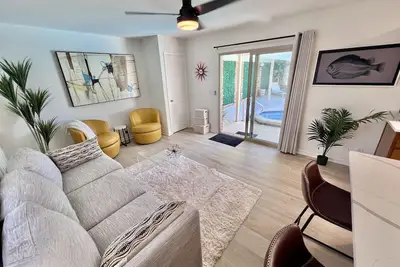 Image de Betz Creek Retreat! Pool & Dock