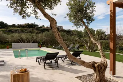 Image de Kallistefanos Villa, a Nature Inspired Retreat\n
