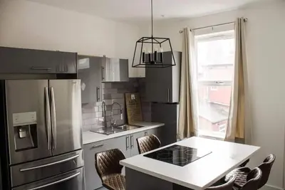 Image de Modern 5 Bed En-suite House | Sleeps up to 9 | Free parking