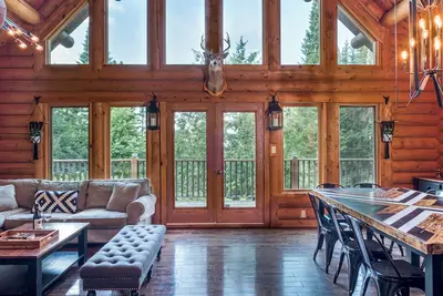 Image de Tarzan - Nature\/ Spa\/ Mont Tremblant area