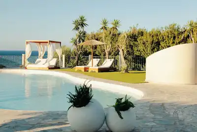 Image de Kalos Luxury Homes, Sea Loft || with Private Jacuzzi, The Beachside Experience