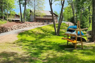 Image de Lodge on Road Lake