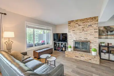 Image de Riverfront Champlin Townhome w/ Deck & Water View!
