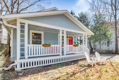 Image de Bright Lawrence Vacation Rental ~ 1 Mi to Ku!