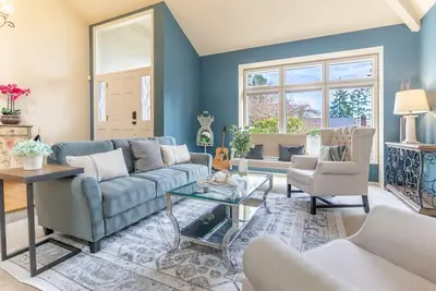Image de Corporate Housing Charm near East Sammamish Park