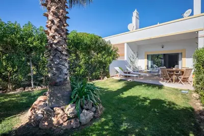 Image de Casa Relax à Olhos d'Agua Albufeira, avec jardin privatif au coeur des jardins