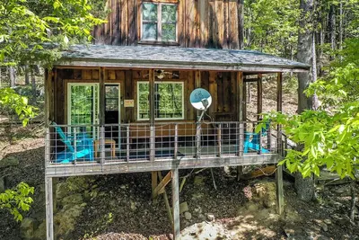 Image de Blue Clouds Resort Rustic Charm!