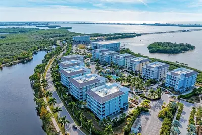 Image de New Listing - Exquisite getaway in Harbour Isle Margaritaville. Pet friendly.