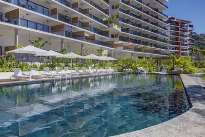 Image de Oasis 702 - Oasis Riverfront Rio Cuale Rooftop Pool OceanViews