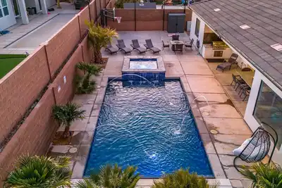 Image de Sh 4301 | Private Pool, Hot Tub, Bball Court, Exercise Room, Near Sand Hollow Reservoir!