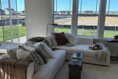Image de Cozy home w/ amazing sunsets minutes to De/Md Beaches: Come enjoy! 4 Br 3 Bath
