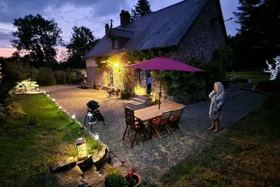 Image de Charming 3-Bed Cottage in Beaucoudray, Normandy